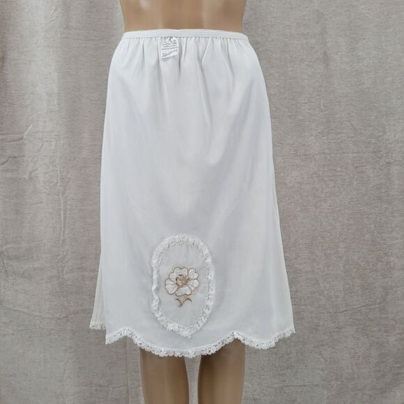 SLIPERFECTION Vintage Slip Skirt Cottagecore Lace Hem - Picture 1 of 12